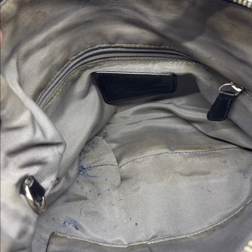 Coach Black Signature Canvas Shoulder Bag - Picture 3 of 7